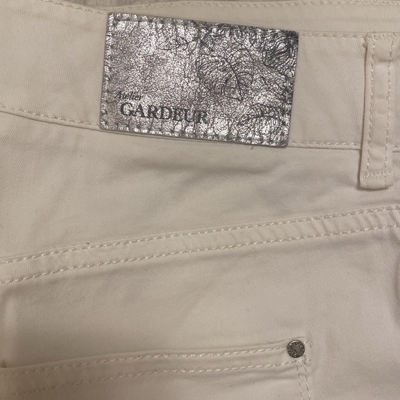 Classic Women’s Gardeur Jeans - Picture 2 of 6